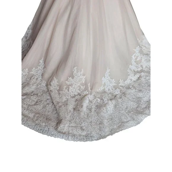 NWOT Blush/Ivory Lace Applique Ballgown Bridal Dress - Mori Lee - Picture 11 of 13